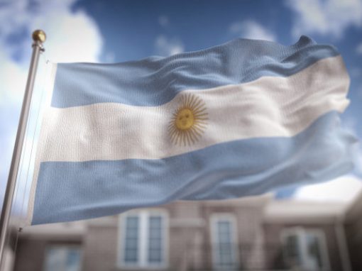 <strong>Producción minera y de hidrocarburos de Argentina creció 11% en el primer semestre</strong>