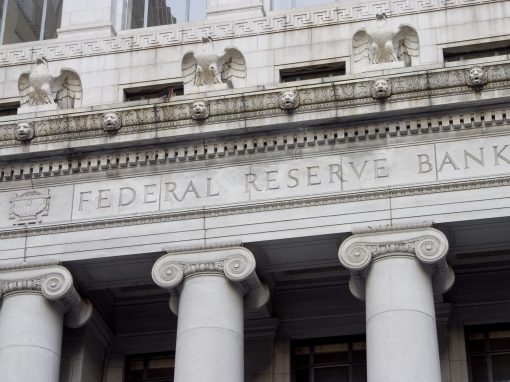 En medio de crisis bancos toman préstamos de $ 164.8 mil millones de la Reserva Federal para respaldar liquidez