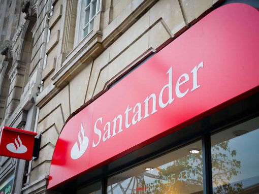 Filial del banco Santander en el Reino Unido distribuye 170 millones de dólares por error