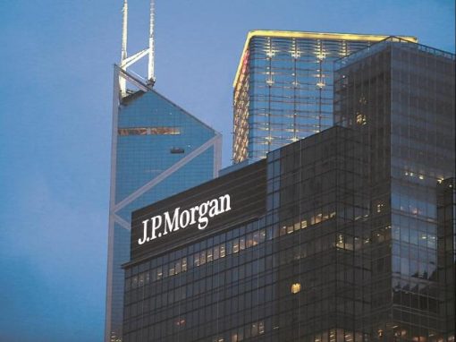 <strong>J. P. Morgan retoma calificación de bonos</strong>