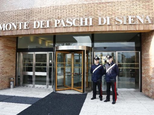 Banco italiano MPS aumenta un 14%, para retrasar su privatización