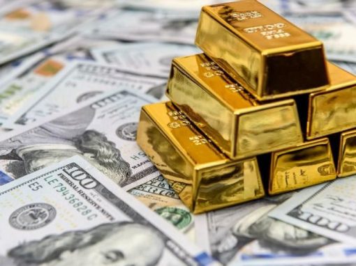Oro cae mientras dólar avanza tras declaraciones de Powell