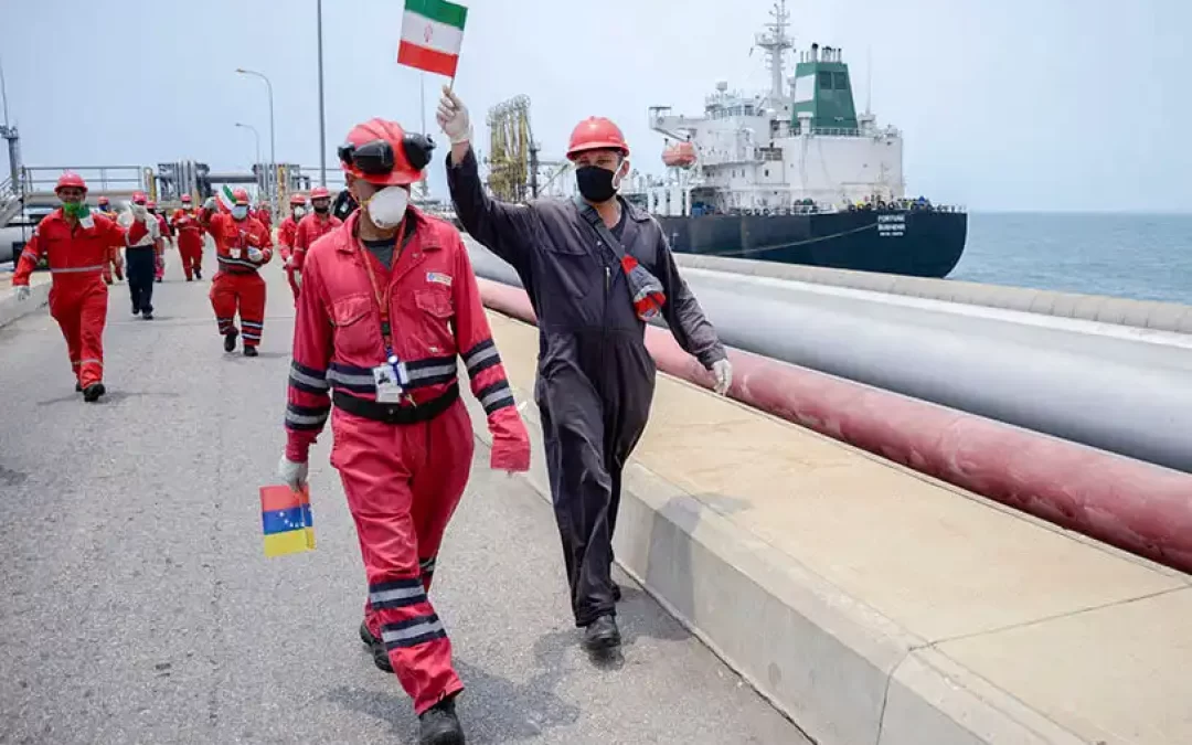 Llegan a Venezuela 2,1 millones de barriles de condensado iraní