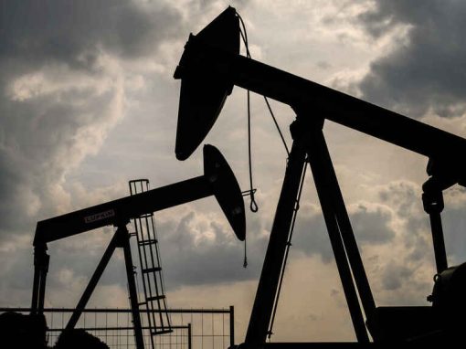 El petróleo de Texas cerró con un alza del 0,4 % hasta 106,13 dólares