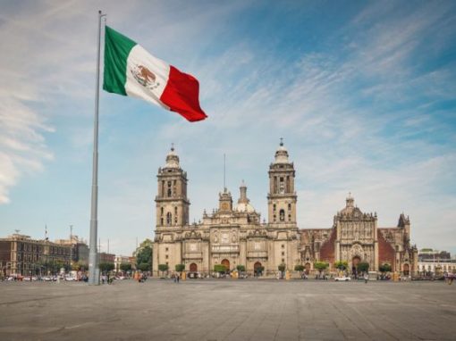 México compra plantas de Iberdrola y supera el 50% de generación eléctrica estatal