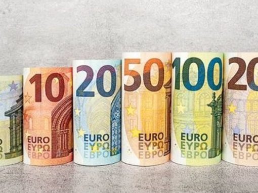 <strong>El euro cae un 0,59 % ante fortaleza del dólar</strong>