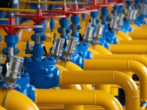 Países Bajos informa que no pagará el gas ruso en rublos y Gazprom corta el suministro