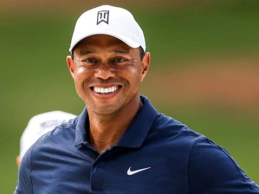 Tiger Woods es el tercer deportista billonario