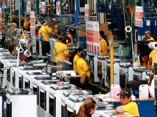Producción industrial de Brasil crece menos de lo previsto
