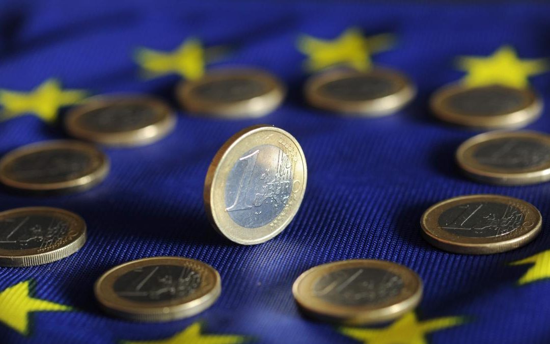 El euro se cambia a 1,0861 dólares este 21 de marzo