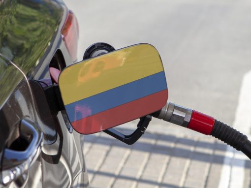El colombiano debe pagar por gasolina un aumento mes a mes de $350