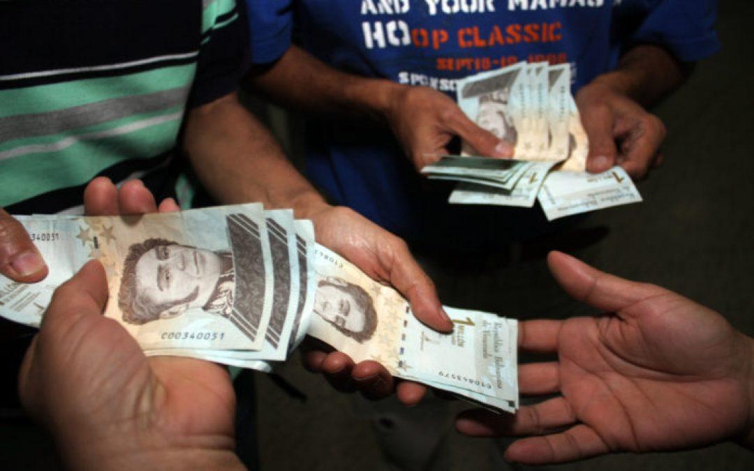 Hallan en Ecuador billetes venezolanos en un sitio donde elaborarían dinero falso