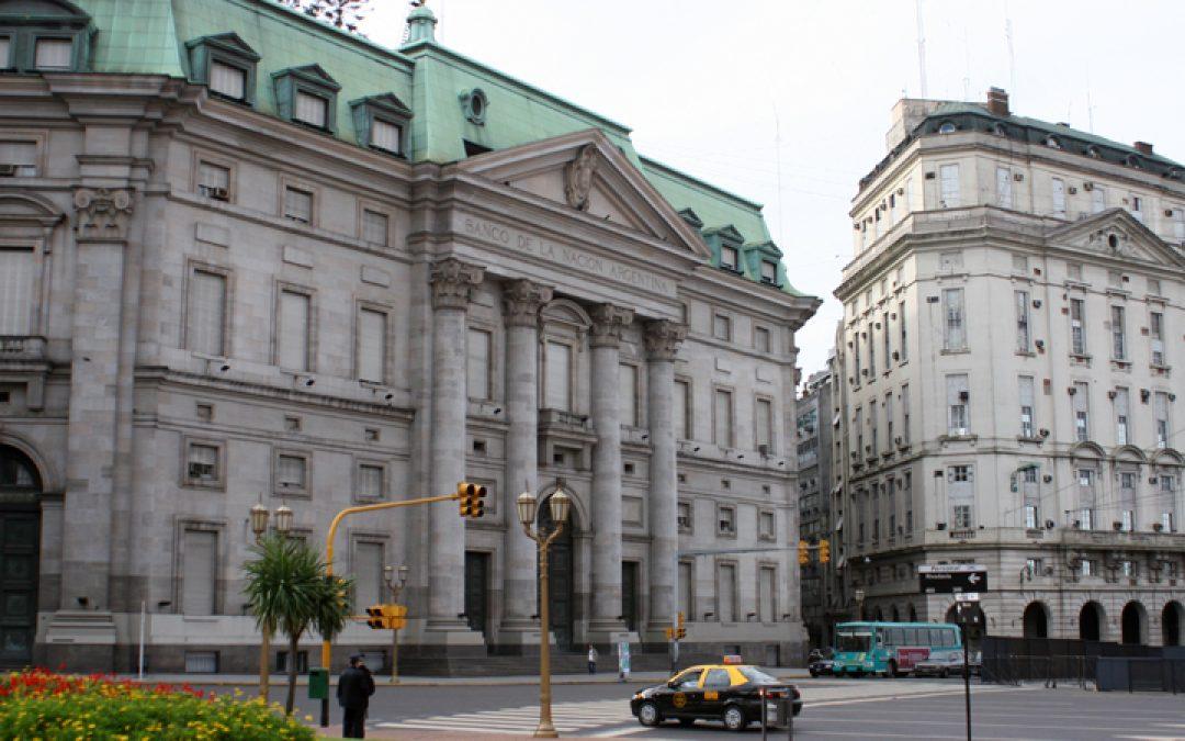 Argentina pagará el próximo vencimiento de su deuda con el FMI sin usar dólares