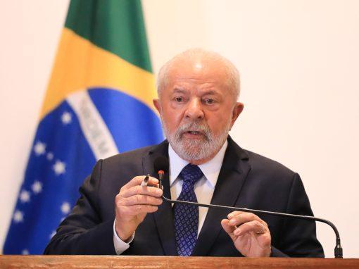 <strong>Lula sanciona la ley que garantiza el aumento permanente del salario mínimo</strong>