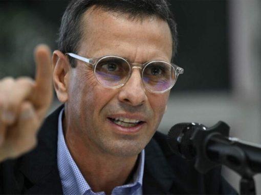 <strong>Capriles: Trabajadores y pensionados tienen 655 días sin aumento</strong>